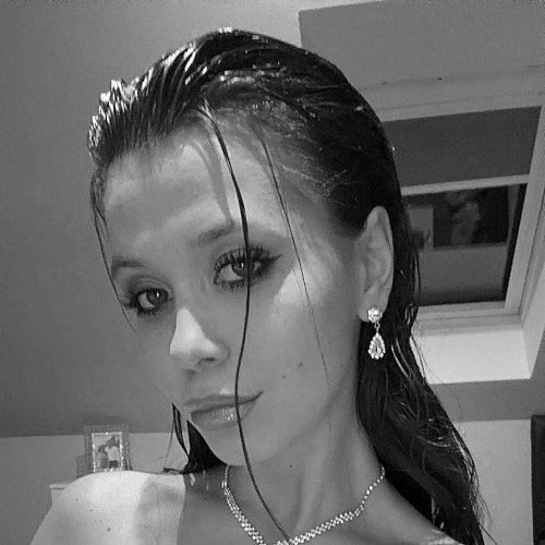 Aneta L.